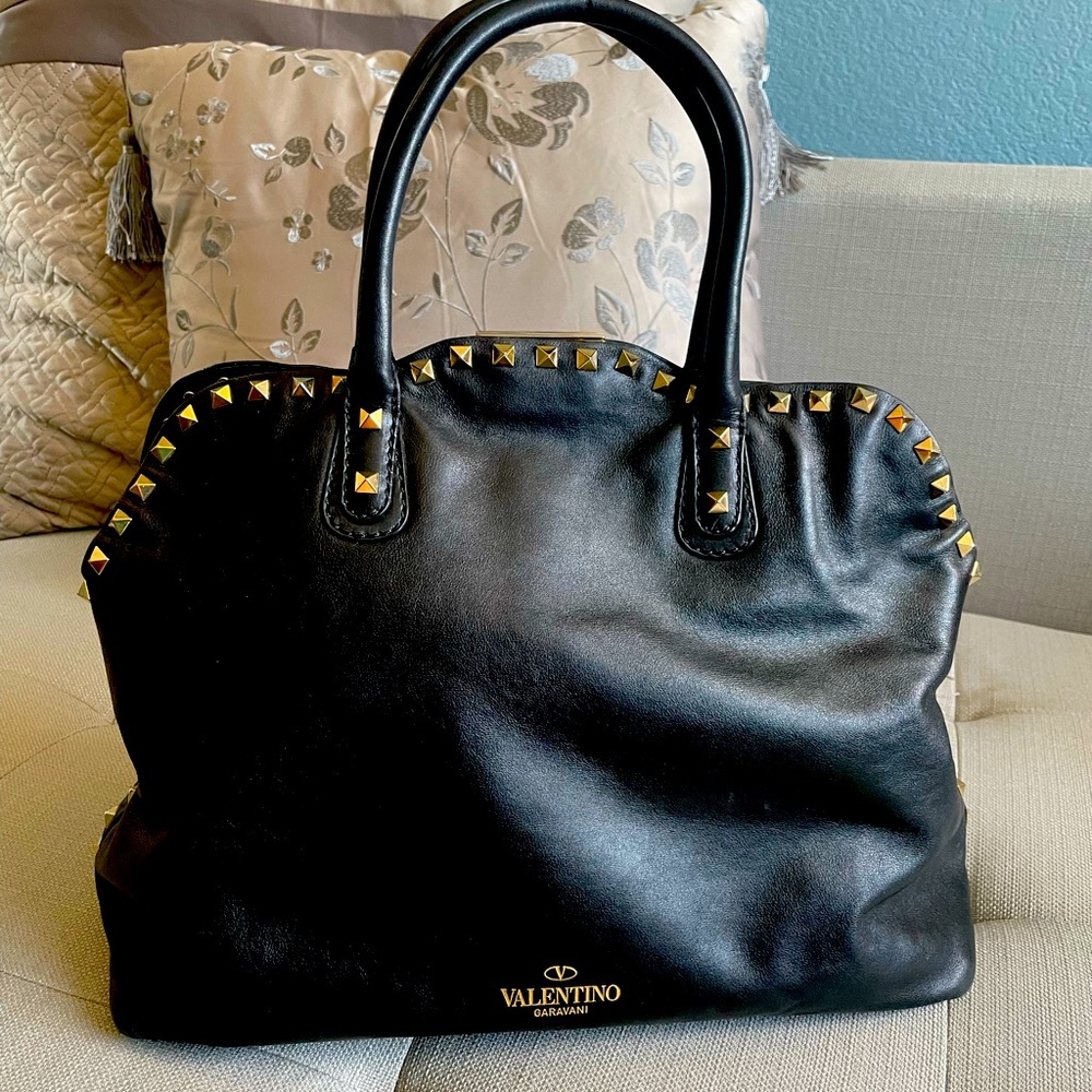 Authentic Valentino Garavani Rockstud